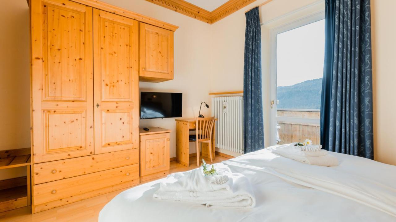Hotel Dolomiti Di De Martin D Oscar Comèlico Superiore Exteriör bild